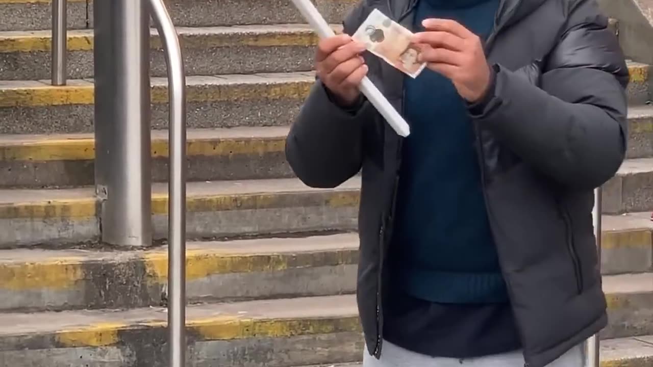 The power of money makes you see everything 😁
