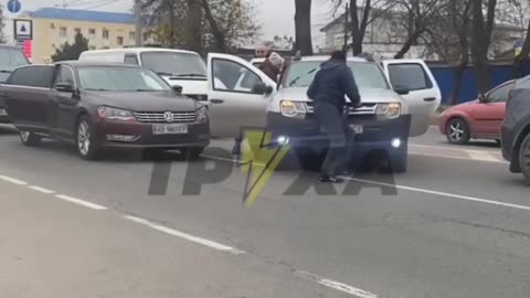 🚨🇺🇦 Ukraine Russia War | Civilians Try to Stop TCC Car in Vinnytsia | RCF
