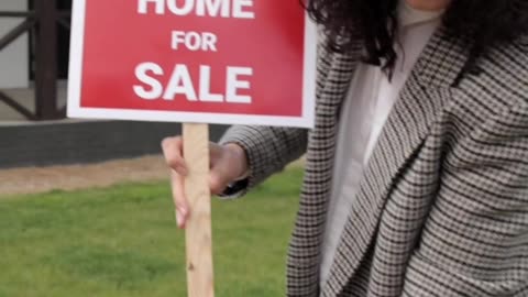 When KISS's original guitarist Ace Frehley passed away, the clock started ticking for his daughter⏰🎸