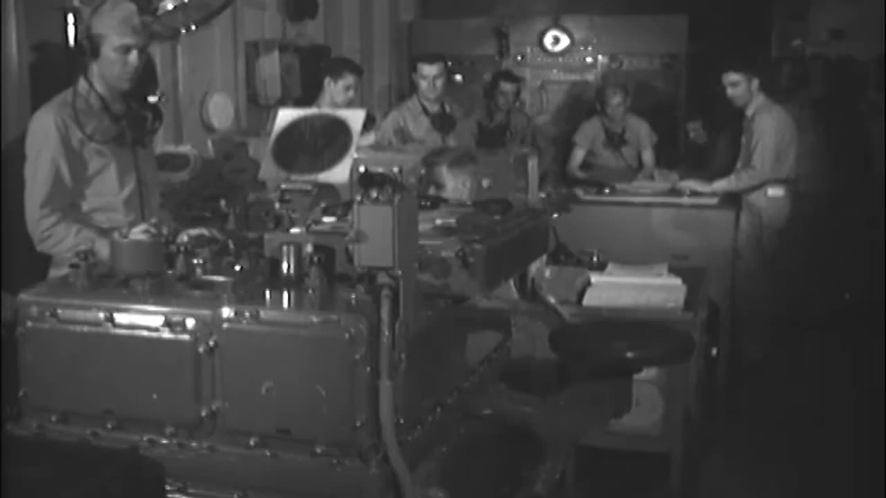 INTERIOR 16GUN CHA... - INTERIOR 16GUN CHAMBER, AND INTERIOR OF MAIN PLOTTING ROOM ( - 428-npc-13522