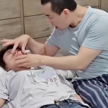 Urgency to urinate🤢🤭#shorts #funny #viral #tianxincoming