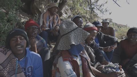 Leleka satane / chase away the demons
