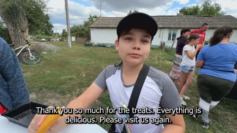 🍟🍬 Ukraine Russia War | Humanitarian Aid Brings Fries and Sweets to Zaporizhzhia Children | RCF