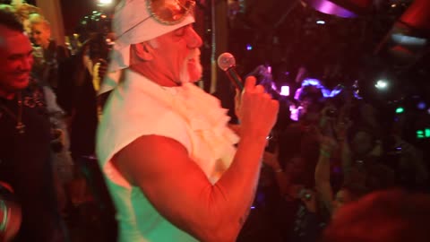 hulk hogan, 2013 New Years Hogans Beach 247