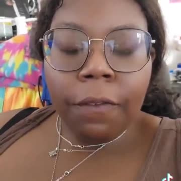 Liberal woman asks black people to kill Washington DC cops