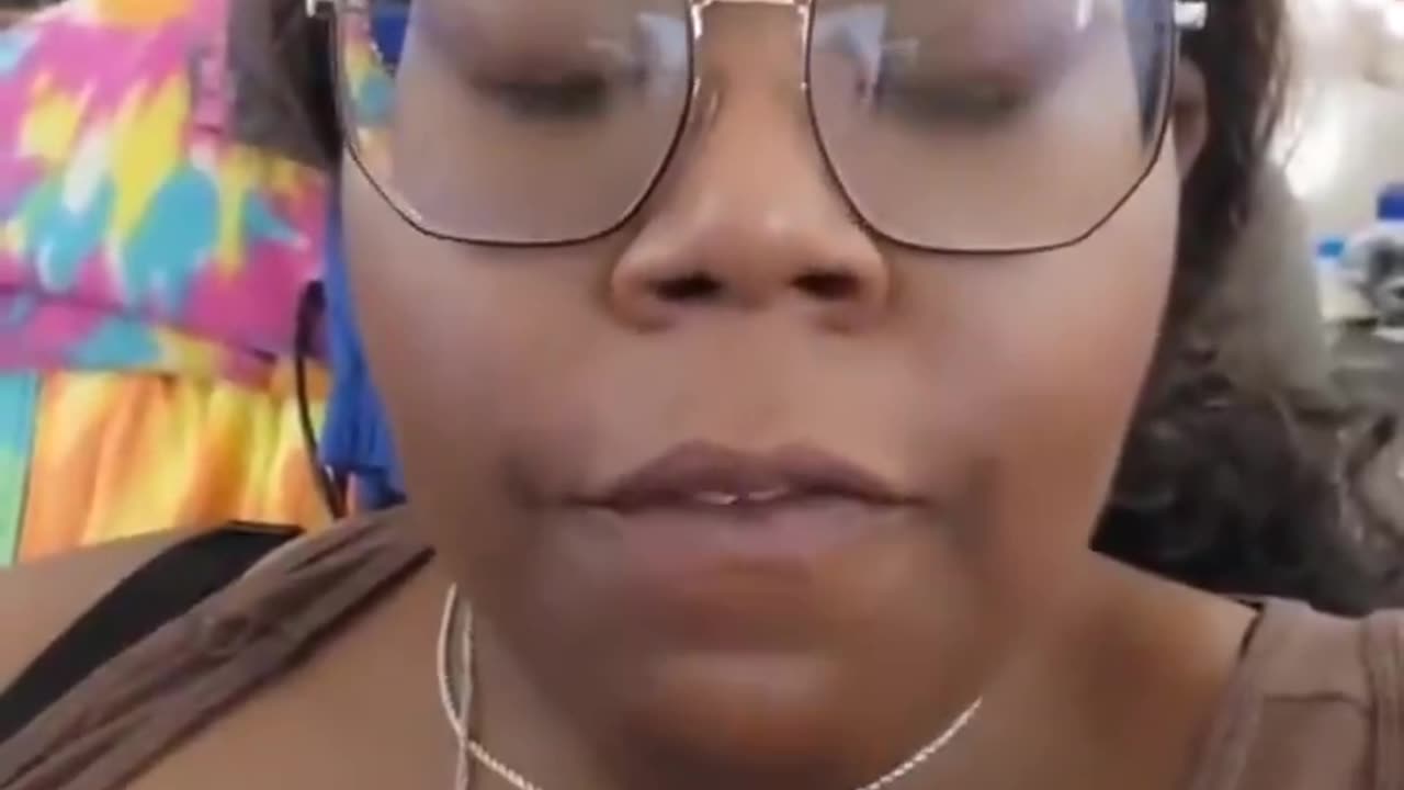 Liberal woman asks black people to kill Washington DC cops