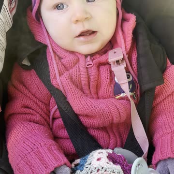 Baby Kayla’s Cold-Weather Moment — You Can See Her Breath ❄️