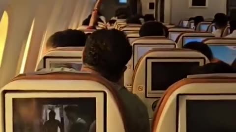 Passenger's SHOCKING Video from Crashed Air India Dreamliner (Amenities & AC Issues)