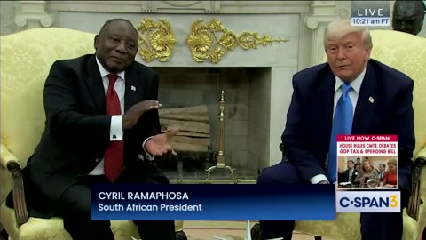 President Trump Meets With South African President and Confronts Him About White Genocide