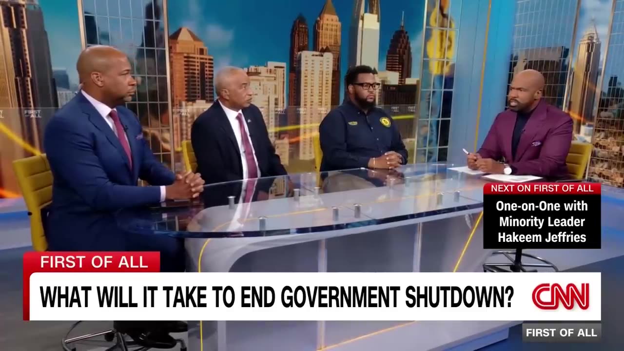 TSA worker reacts to no pay_ airport chaos due to shutdown link description