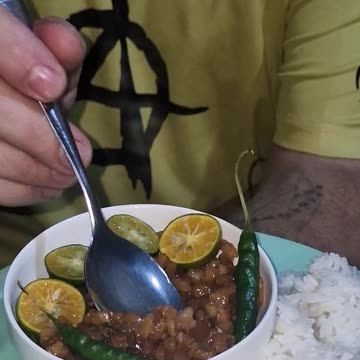 🇵🇭 Expat in the Philippines: If You Haven’t Tried Sisig, You’re Missing Out! 🐷🔥