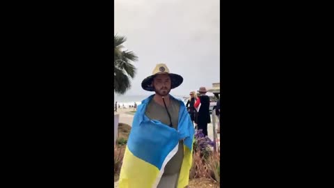 🎥🗣️ Ukraine Russia War | Pro-Ukrainian Protestor Questions Why He's Not Fighting | RCF