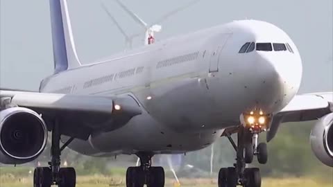 a selection of #airliners performing #goaround and landing