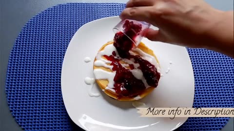 Keto 🧀 Cream Cheese Pancakes 🥞 + Berry Compote | Low-Carb & Weight Loss Friendly!
