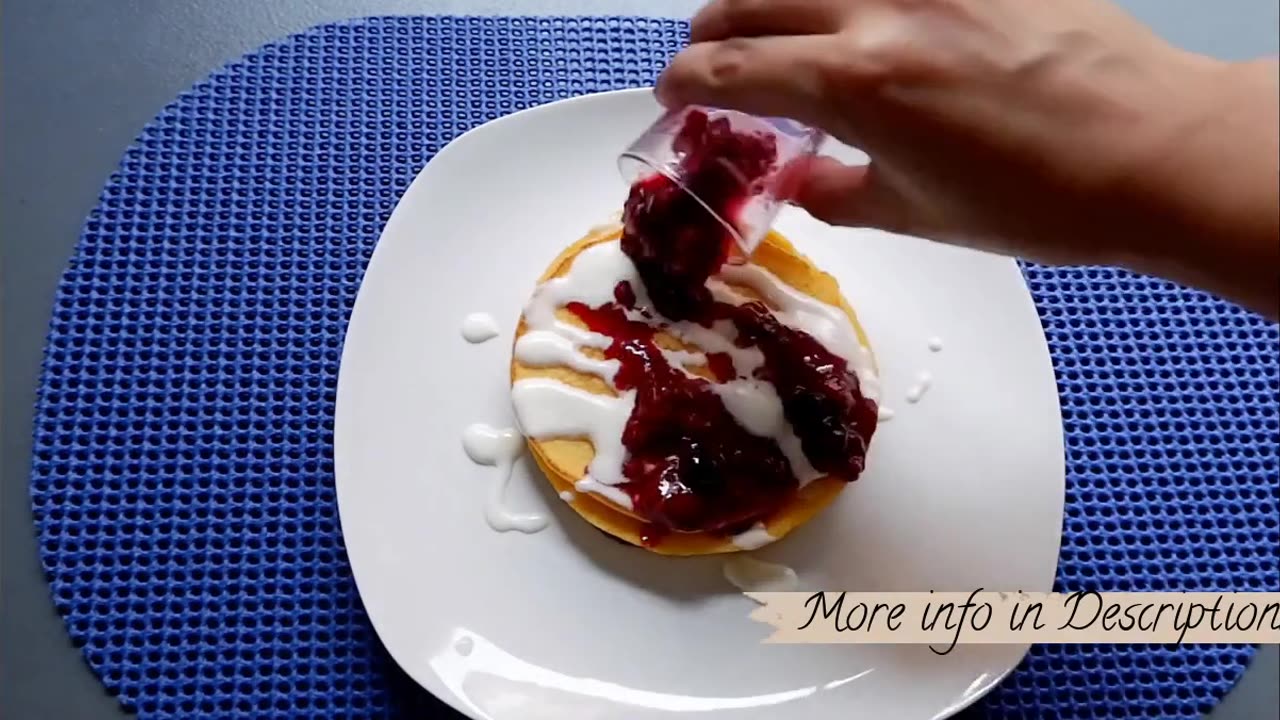 Keto 🧀 Cream Cheese Pancakes 🥞 + Berry Compote | Low-Carb & Weight Loss Friendly!