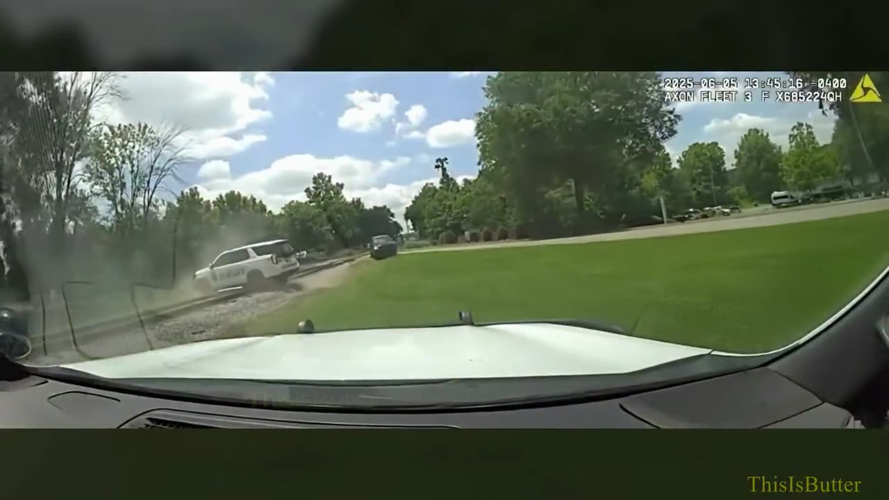 Dash cam footage of police chase, tase and arrest at Navy Operations Center