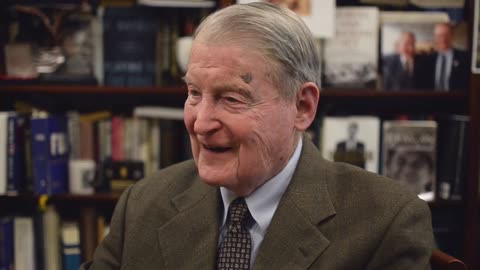 Former FBI Director William Webster Helps Foil Scam