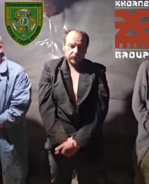 3 Russian Soldiers Change into Civilian Clothes, Including a Dress, Trying to Slip Through Encirclement