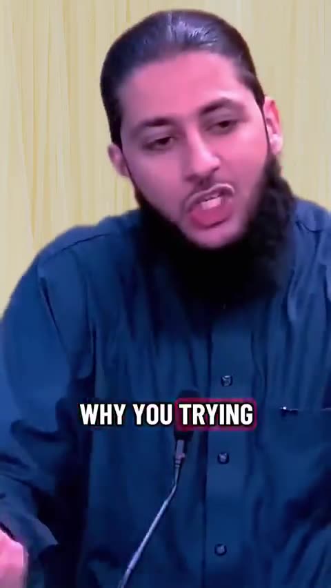 If he loves the hijab so much he should wear one to cover his greasy hair.