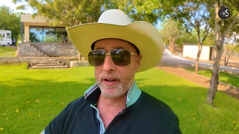 Jeff Berwick - False Flag Riots ... Planned & Staged to bring in the AI Orwellian Police State!