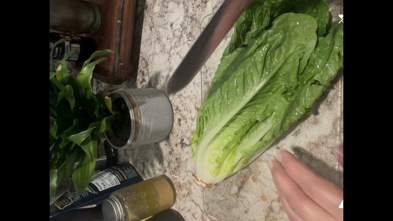 How to Cut The Head Romaine?