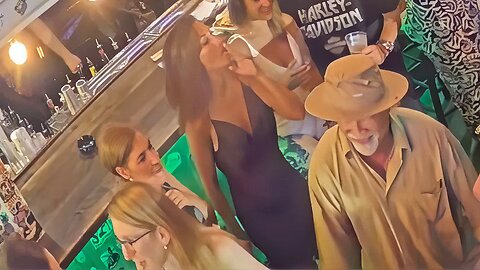 Candid Sexy Smoking Woman 715