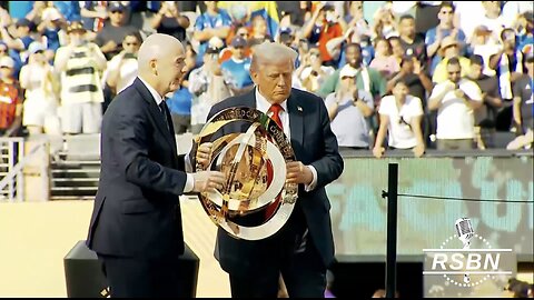 TRUMP❤️🇺🇸🥇🪽🕺🏆ATTENDS FIFA CLUB WORLD CUP FINAL🤍🇺🇸🏅🪽⚽️AT MET LIFE STADIUM💙🇺🇸🏅🪽🏟️🥅⚽️⭐️