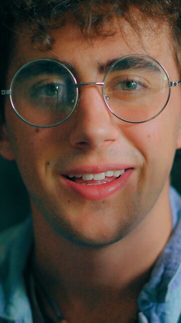 Heck... Objectaphilia... The attraction to objects...🤨