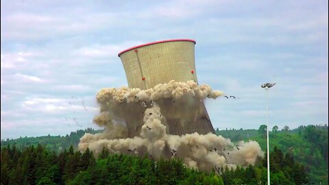 Trojan Nuclear Power Plant Cooling Tower Implosion