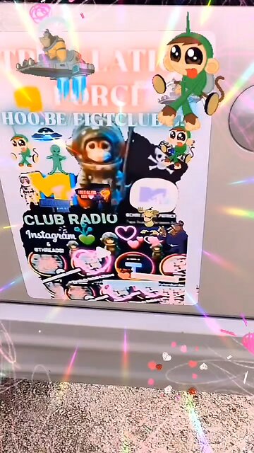 Christ 👑 is here!! they can't see 🙈 me!