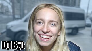 Maude Latour - BUS INVADERS Ep. 2041