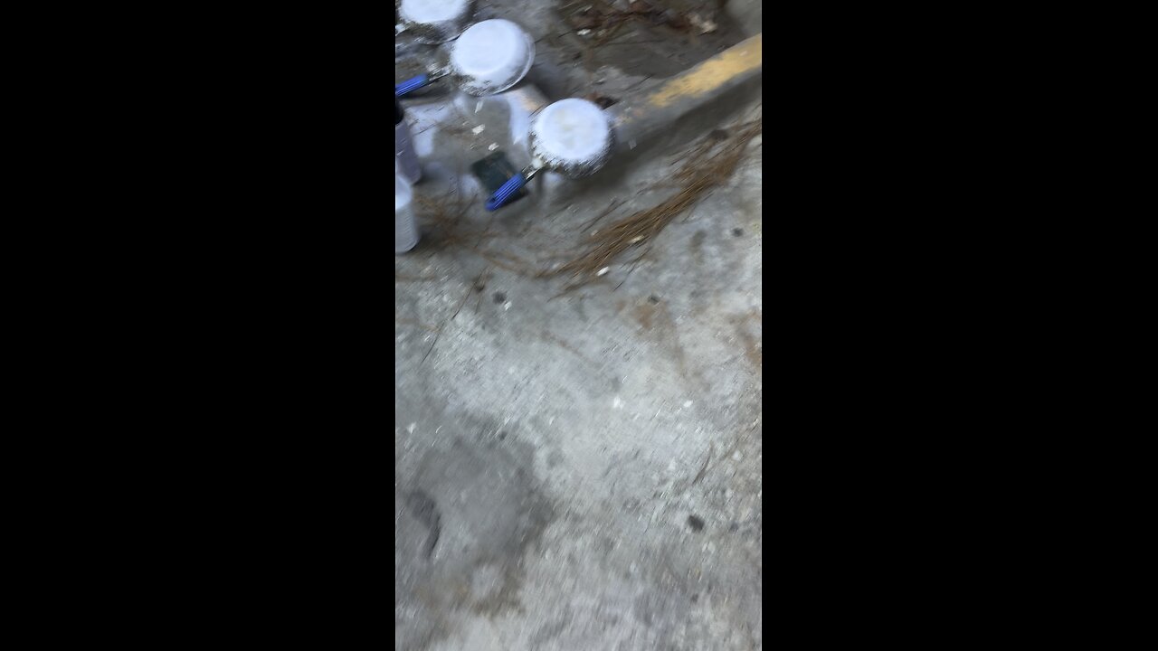 How to clean a pan