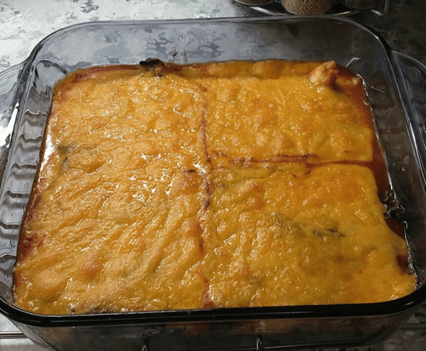 CHEESY SPINACH CHICKEN CASSEROLE