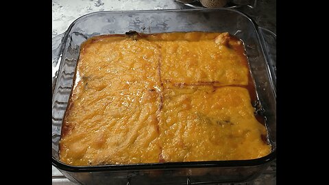 CHEESY SPINACH CHICKEN CASSEROLE