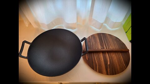 My First Cast Iron Wok! 🤗