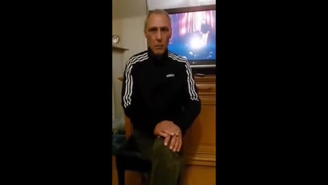 Ali B is een egoïst en een geldwolf volgen zijn oom broer van zijn vader