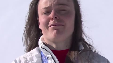 Downhill Gold Medalist Breezy Johnson Breaks Down in Tears During National Anthem