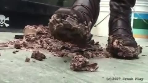 Massive Cake Crush in Boots