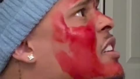 Pretending to use a "period mask" on boyfriend for Valentine's Day - Prank