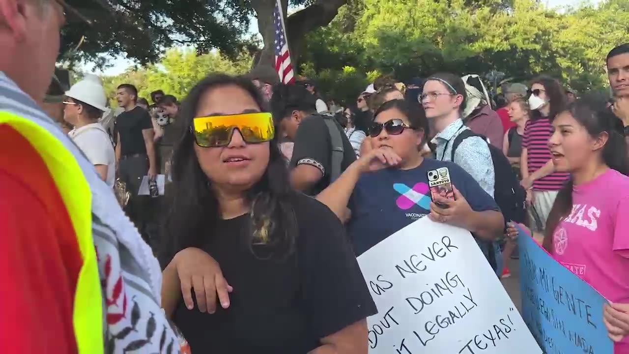 ICE Protesters Don't Know The Difference Between An Immigrant And An Illegal Alien