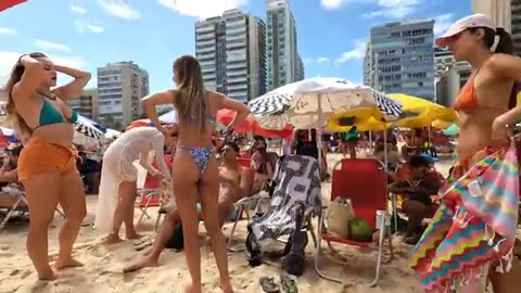 🇧🇷 Breathtaking Beach Walk | Discovering Leblon’s Summer Vibes!