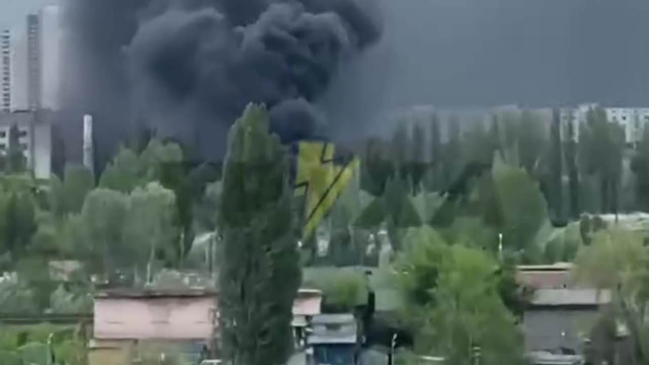 Powerful explosion at a defense plant in Kyiv