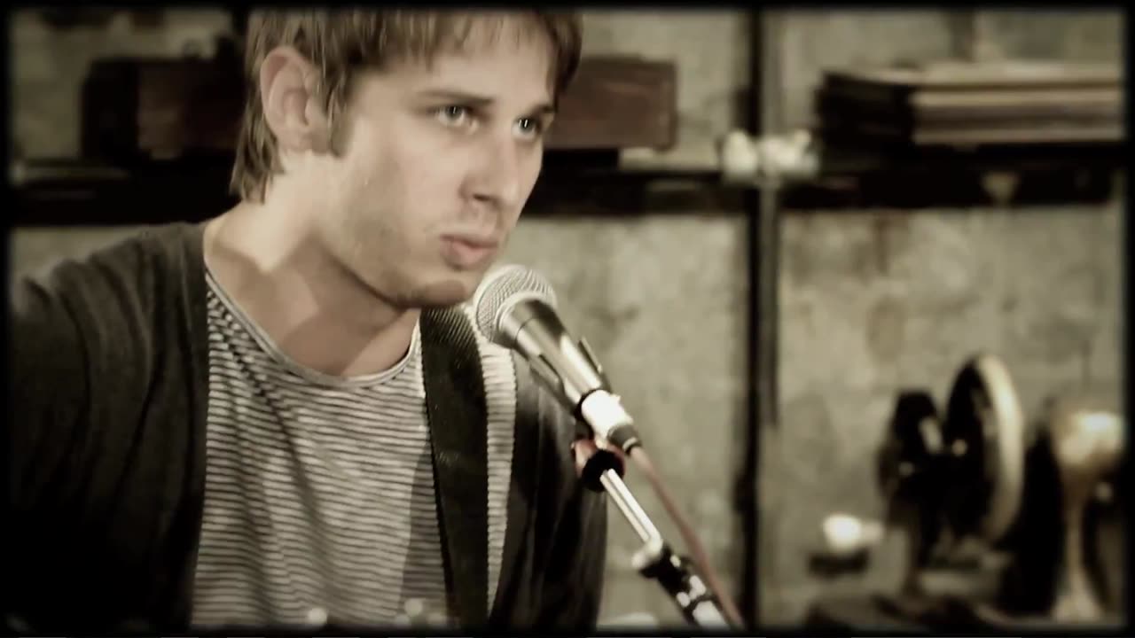 Foster The People - Pumped Up Kicks (AllSaints Basement Sessions)