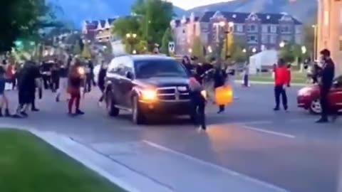 Attempting to STOP a car probably isn’t the smartest move.. 🤦‍♂️🤦‍♂️