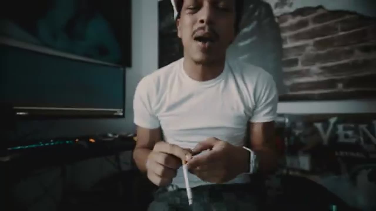 iayze - OVK / GO GO (OFFICIAL VIDEO)