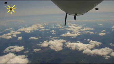 🦅🤔✈️ A Russian reconnaissance UAV encountered a Ukrainian Air Force F-16