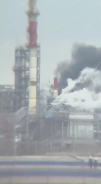 Ukrainians Strike Refinery in City of Orsk, 1500 Km Away, Flying 9 Hours Over Russian Territory