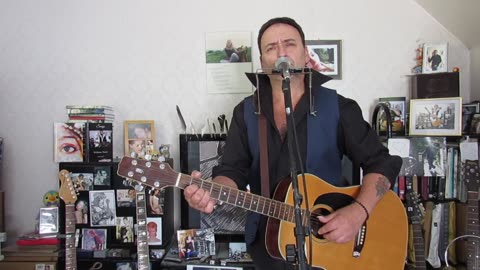 Paul Murphy - 'Moon River' [clip] , 'Please Come To Me' , 'Juliette' , 'Her Ballad'