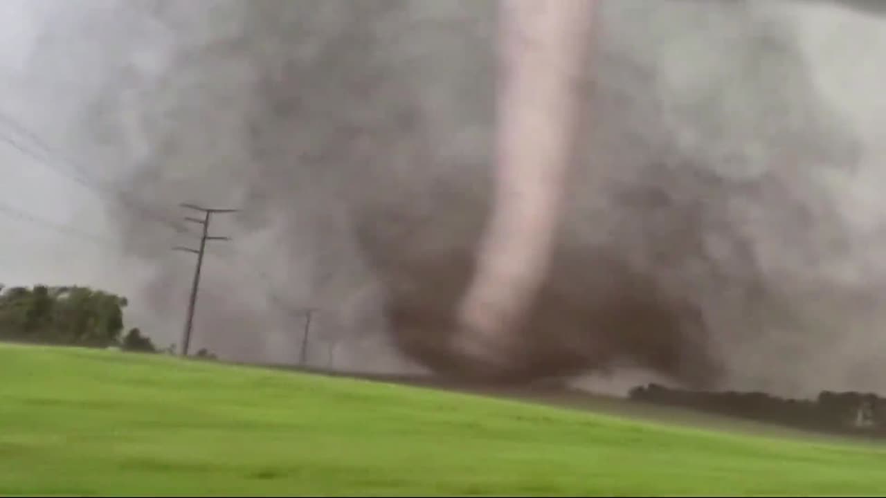 A massive tornado hits Gary, South Dakota.