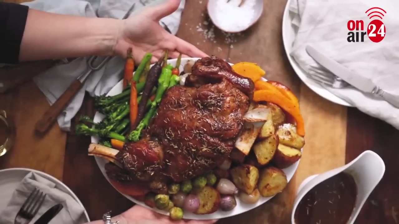 Incredible Top 10 Most Popular UK Foods __ Traditional British Foods __ UK Street Foods